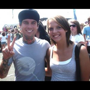 Meet your Posher, Cassandra